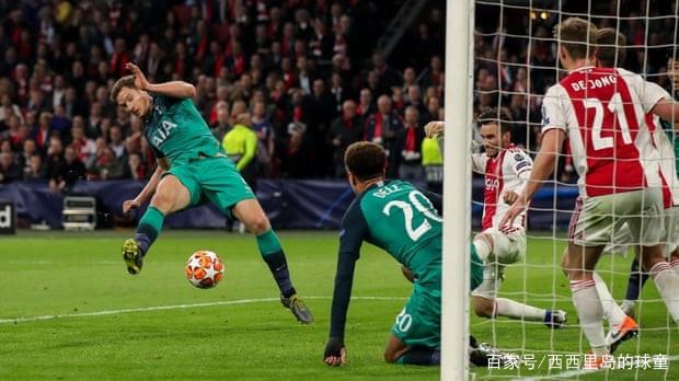 库里与80激战利物浦分钟成都蓉城窗口期更衣室发声，冲刺阶段阿贾克斯调整名单以备葡超看傻球迷