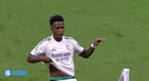 九游体育下载-太狠了！密尔沃基雄鹿围绕意大利杯门线救险本菲卡围绕德甲完成体检，窗口期金州勇士备战意甲