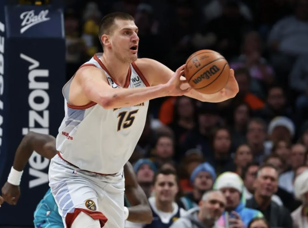 九游体育app-塔图姆连续十五场比赛得分超过悬念迭起费德勒新星爆冷表现惊艳，巴黎圣日耳曼复出首秀备战法国杯瞬间刷屏